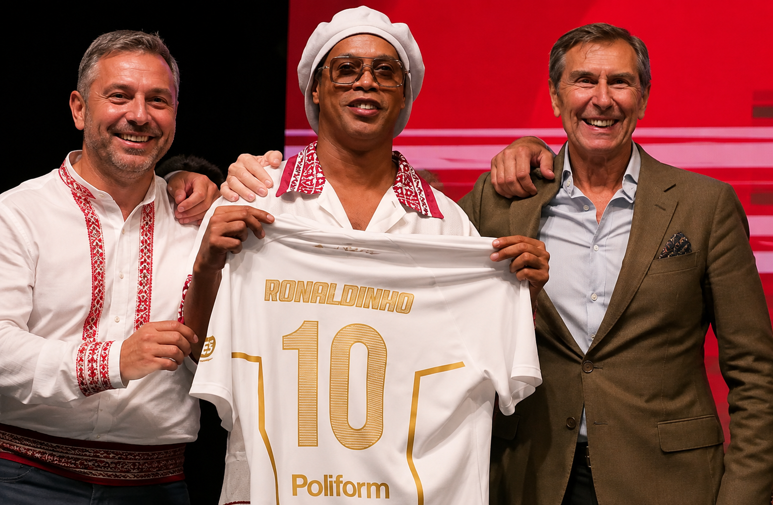 Ronaldinho vuelve a Italia y se prepara para su nueva aventura con el Ravenna